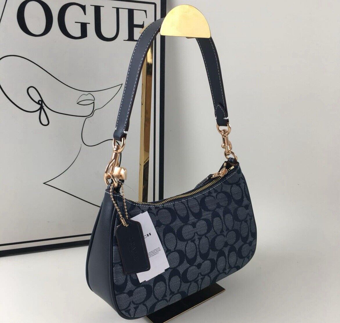OACH CH139 Teri Shoulder Bag – Signature Chambray Blue 2-Way Shoulder Bag 👜